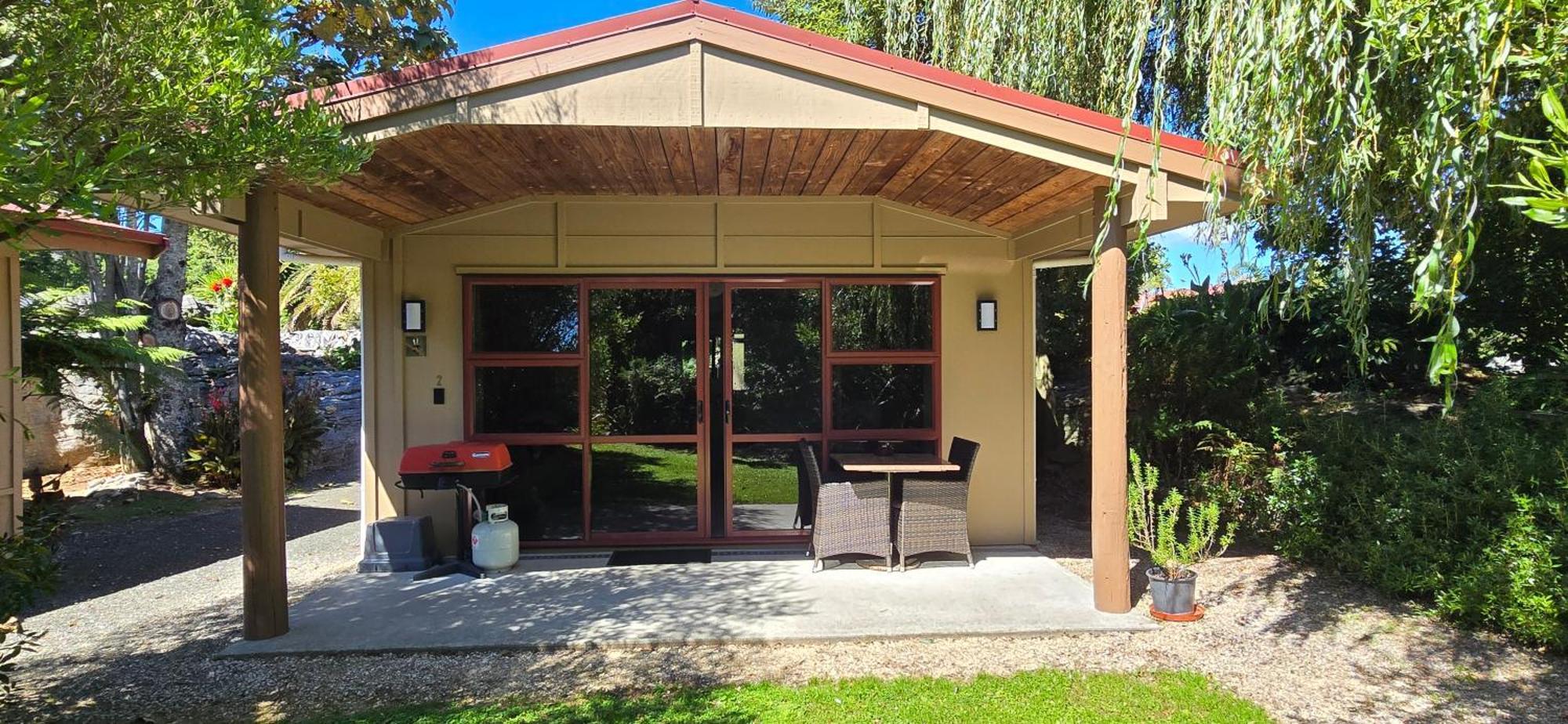 The Rocks Chalets Takaka Exteriör bild